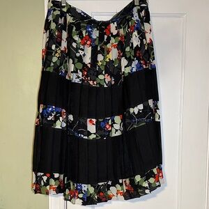 Floral Black Flower Pleated Skirt